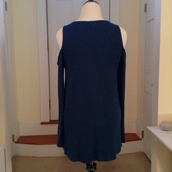 Motherhood Cold Shoulder long sleeve shirt Med - Picture 2 of 3